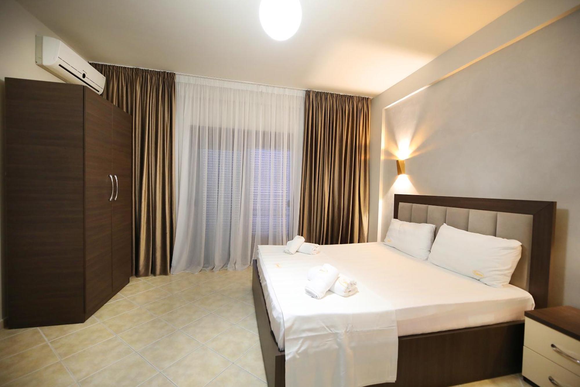 Hotel Erjuma Vlore Exterior photo