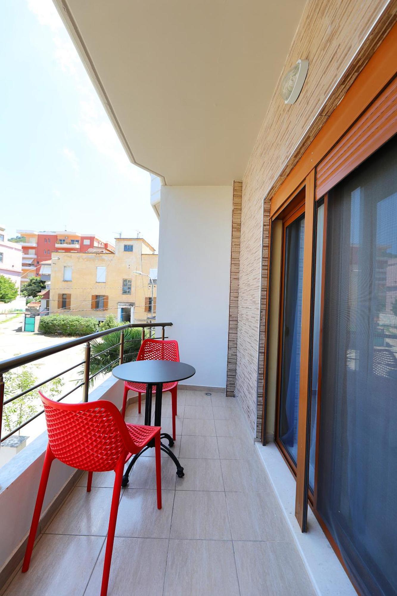 Hotel Erjuma Vlore Exterior photo